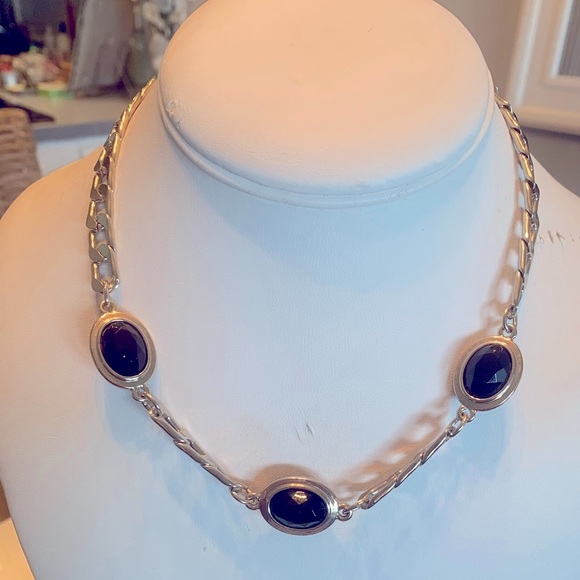 White House Black Market Two-in-One Necklace - Picture 5 of 7